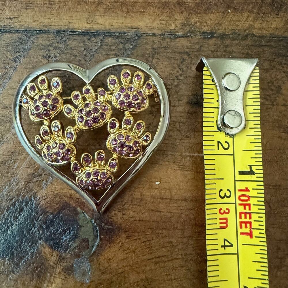 Gold Tone Heart Paw Print Brooch Purple Rhinestone Dog Cat Lover Pin Gift - Picture 3 of 3